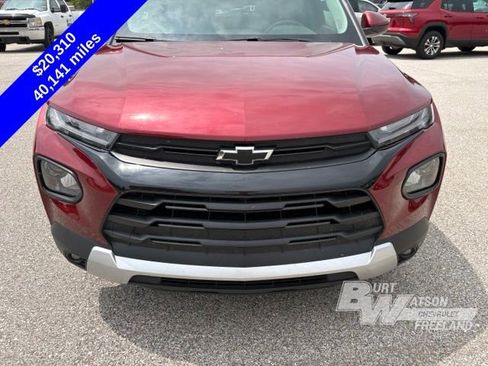 Used 2022 Chevrolet TrailBlazer LT w/ LPO, Blackout Package AWD/4WD image 5
