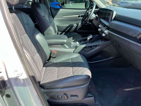 Used 2024 Kia Telluride SX Prestige X-Pro AWD/4WD image 13