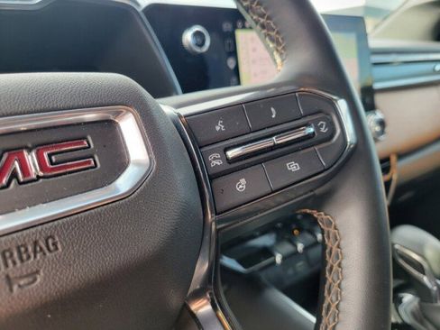 Used 2023 GMC Canyon AT4 w/ AT4 Premium Package AWD/4WD image 10