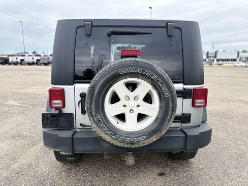 Used 2014 Jeep Wrangler Sport w/ Quick Order Package 24S AWD/4WD image 5