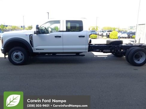 New 2026 Ford F550 4x4 Crew Cab image 6