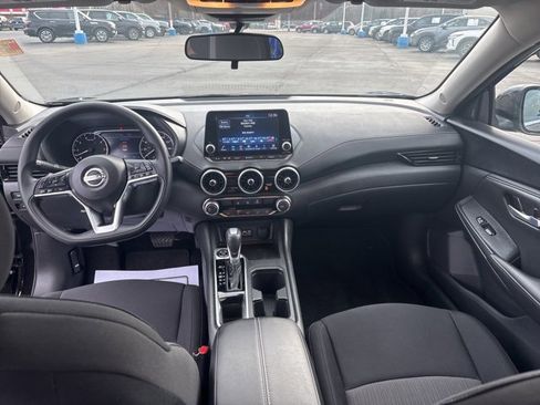 Used 2025 Nissan Sentra SV image 22