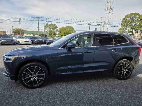 Used 2018 Volvo XC60 T6 Momentum w/ Convenience Package image 6