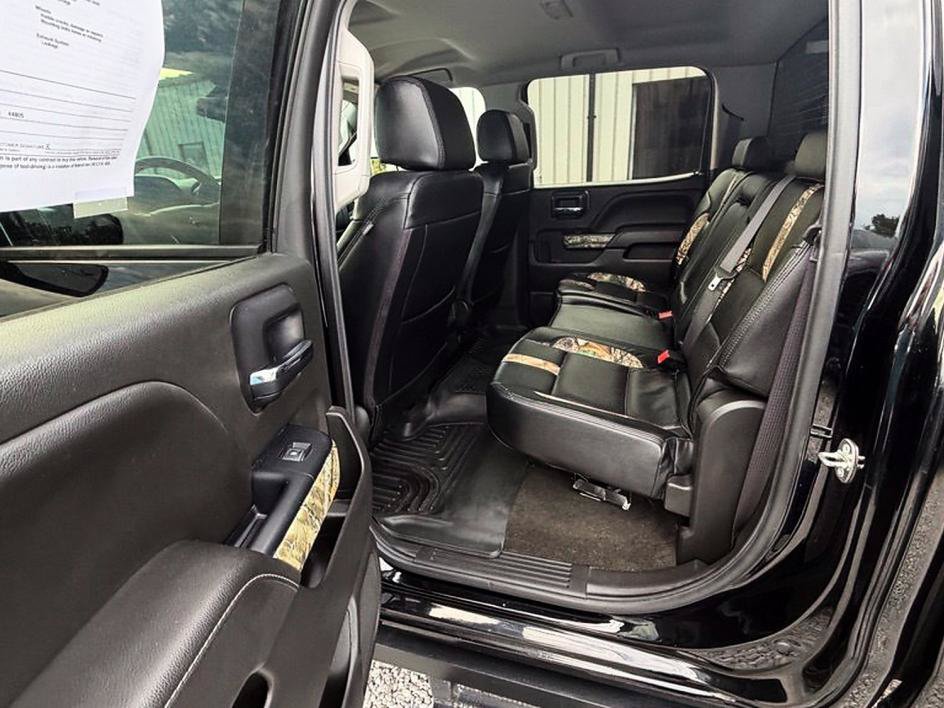 Used 2017 Chevrolet Silverado 1500 LT w/ All Star Edition AWD/4WD image 7