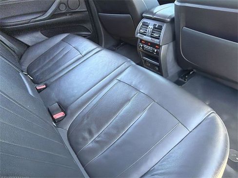 Used 2015 BMW X5 xDrive50i image 15