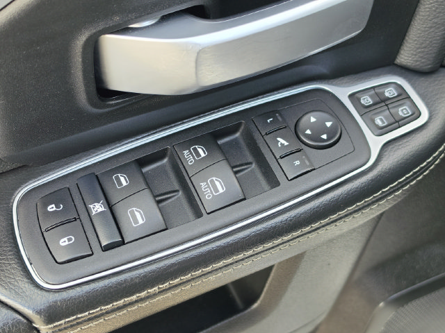 Used 2024 RAM 2500 Big Horn AWD/4WD image 23