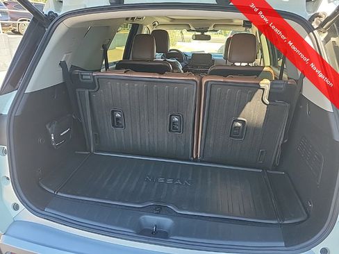 Used 2022 Nissan Pathfinder Platinum w/ Cargo Package image 14