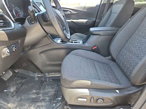 Used 2024 Chevrolet Equinox LT image 16