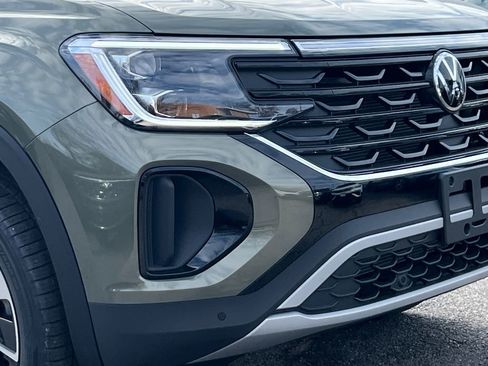 New 2026 Volkswagen Atlas Cross Sport SE AWD/4WD image 2