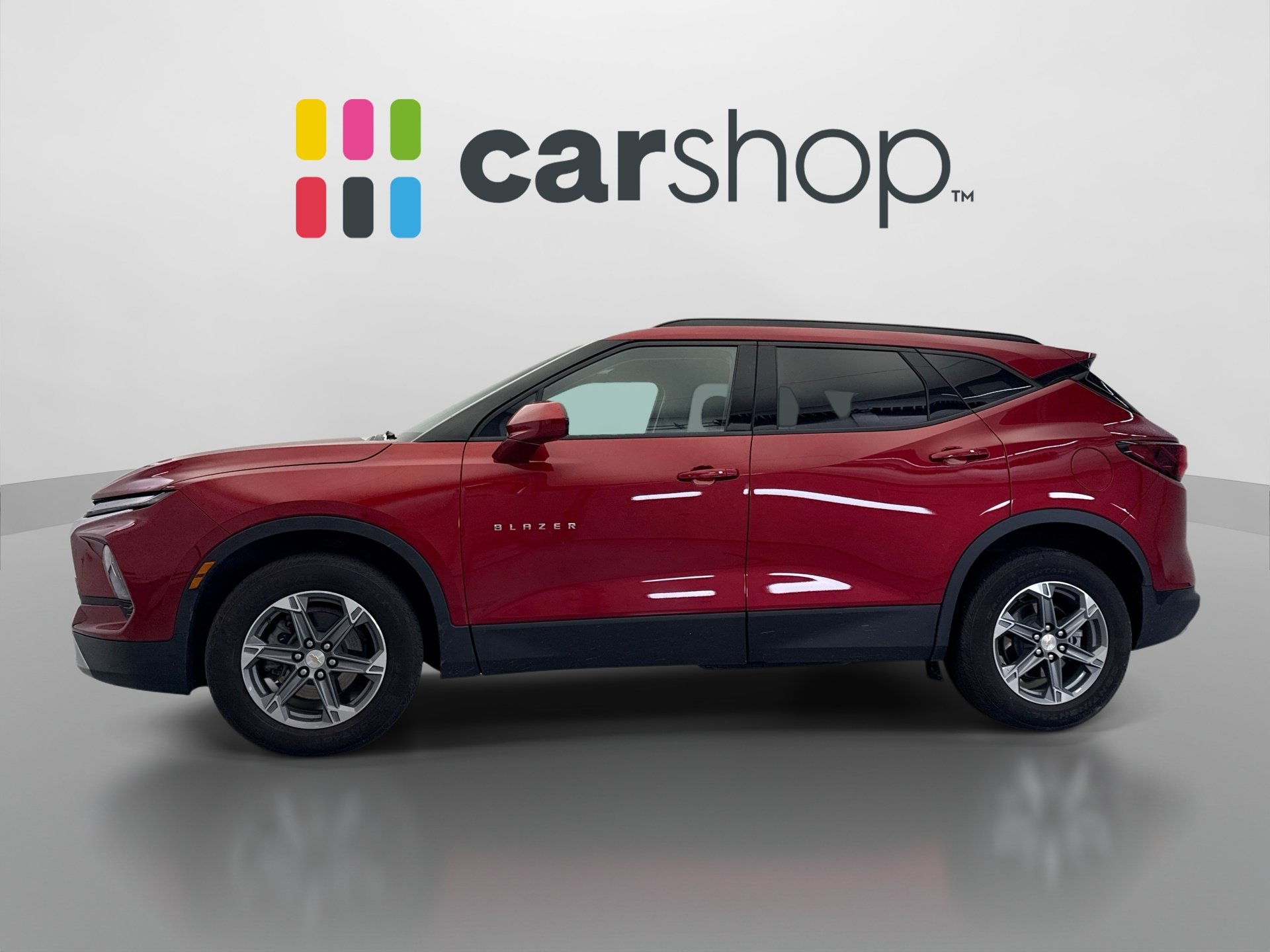 Used 2024 Chevrolet Blazer LT w/ Convenience Package AWD/4WD image 2