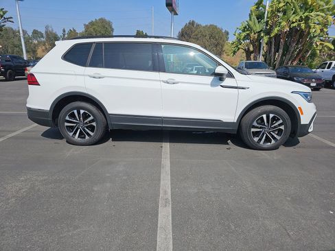 Used 2022 Volkswagen Tiguan S image 4