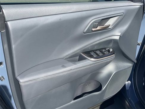 Used 2026 Toyota Crown XLE image 19