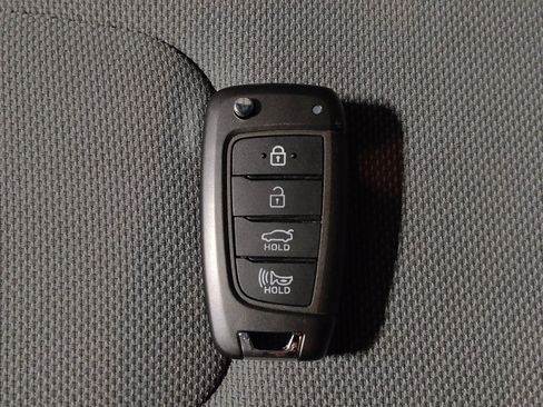 Used 2023 Hyundai Elantra SE w/ Cargo Package FWD image 32