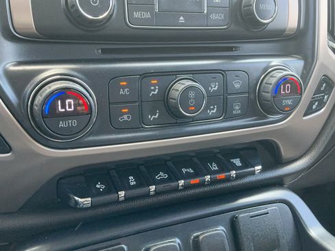 Used 2018 GMC Sierra 2500 Denali w/ Duramax Plus Package AWD/4WD image 16