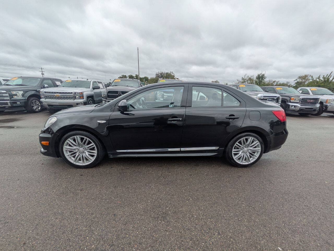 Used 2013 Suzuki Kizashi Sport GTS AWD/4WD image 3
