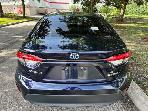 Used 2024 Toyota Corolla LE FWD image 5