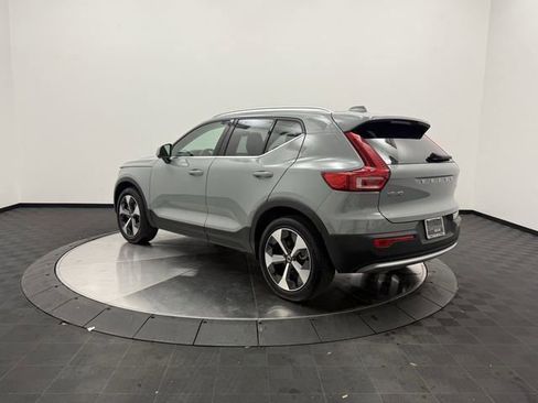 Certified 2025 Volvo XC40 B5 Plus image 5