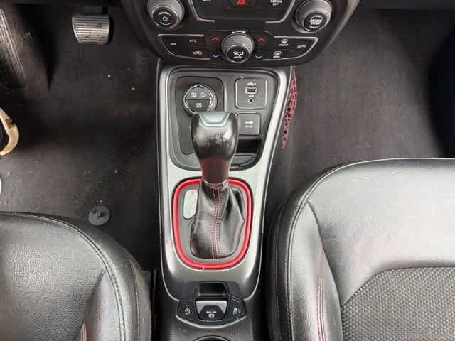 Used 2020 Jeep Compass Trailhawk AWD/4WD image 22