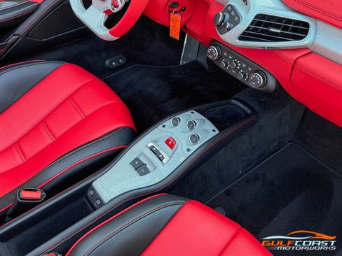 Used 2015 Ferrari 458 Spider image 43