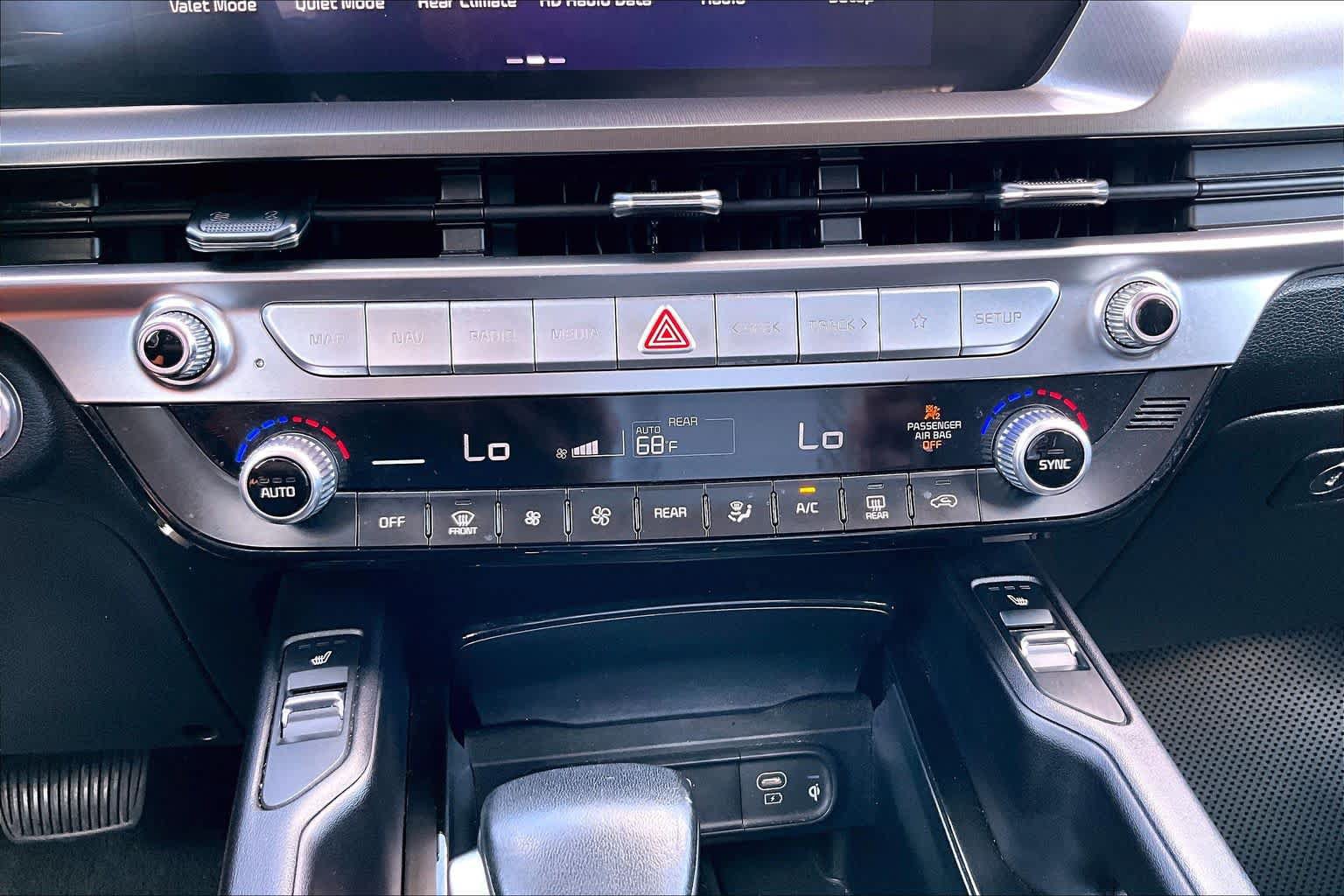 Used 2025 Kia Telluride S AWD/4WD image 33