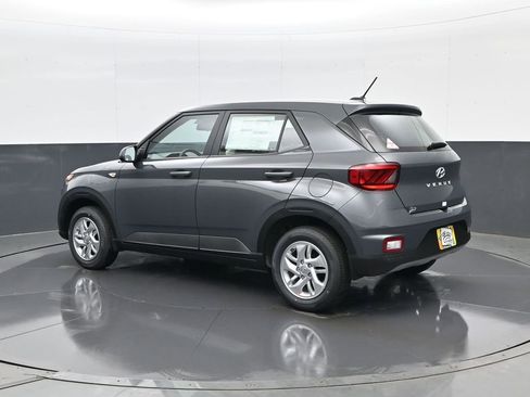 New 2026 Hyundai Venue SE image 7