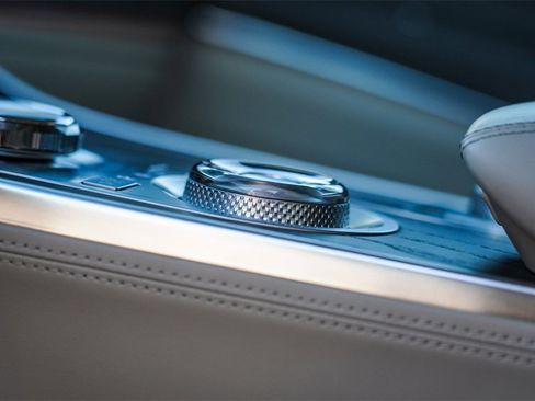 Used 2023 Genesis GV80 3.5T w/ Cargo Package image 28