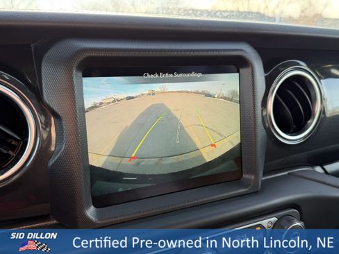 Used 2023 Jeep Wrangler Unlimited Sahara image 16