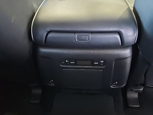 Used 2024 INFINITI QX80 Luxe image 18