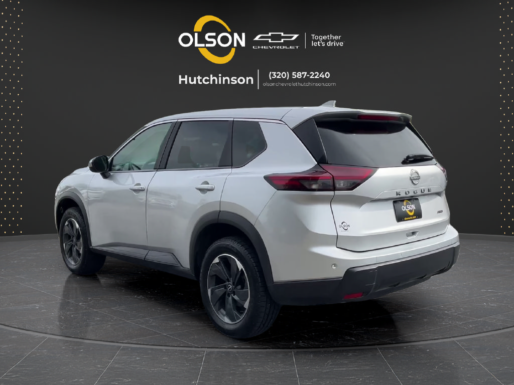 Used 2025 Nissan Rogue SV AWD/4WD image 6