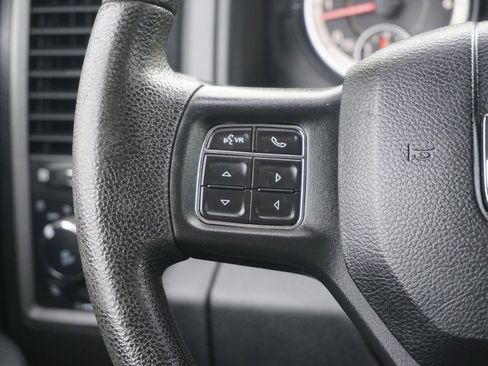 Used 2017 RAM 1500 Express image 14