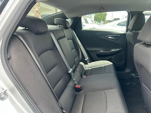 Used 2022 Chevrolet Malibu LT FWD image 14