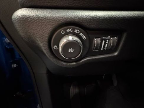Used 2026 Chrysler Pacifica Select w/ S Appearance Package AWD/4WD image 22
