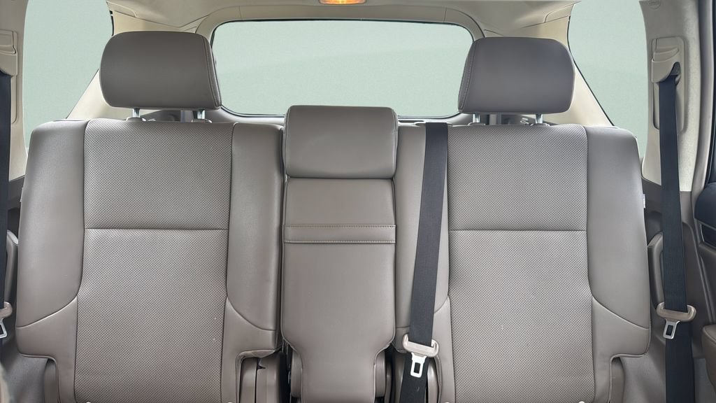 Used 2019 Lexus GX 460 w/ Navigation Package AWD/4WD image 18