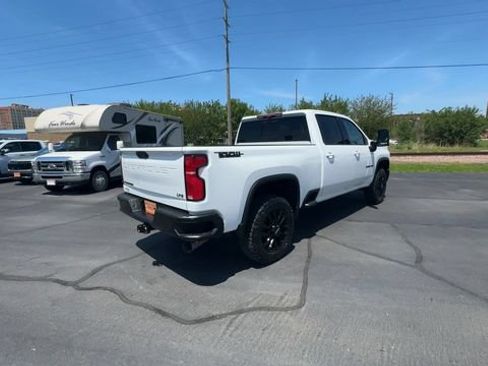Used 2025 Chevrolet Silverado 2500 LTZ w/ LTZ Plus Package AWD/4WD image 8