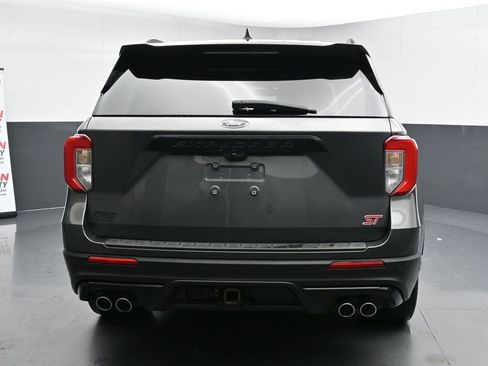 Used 2020 Ford Explorer ST w/ ST Street Pack image 8