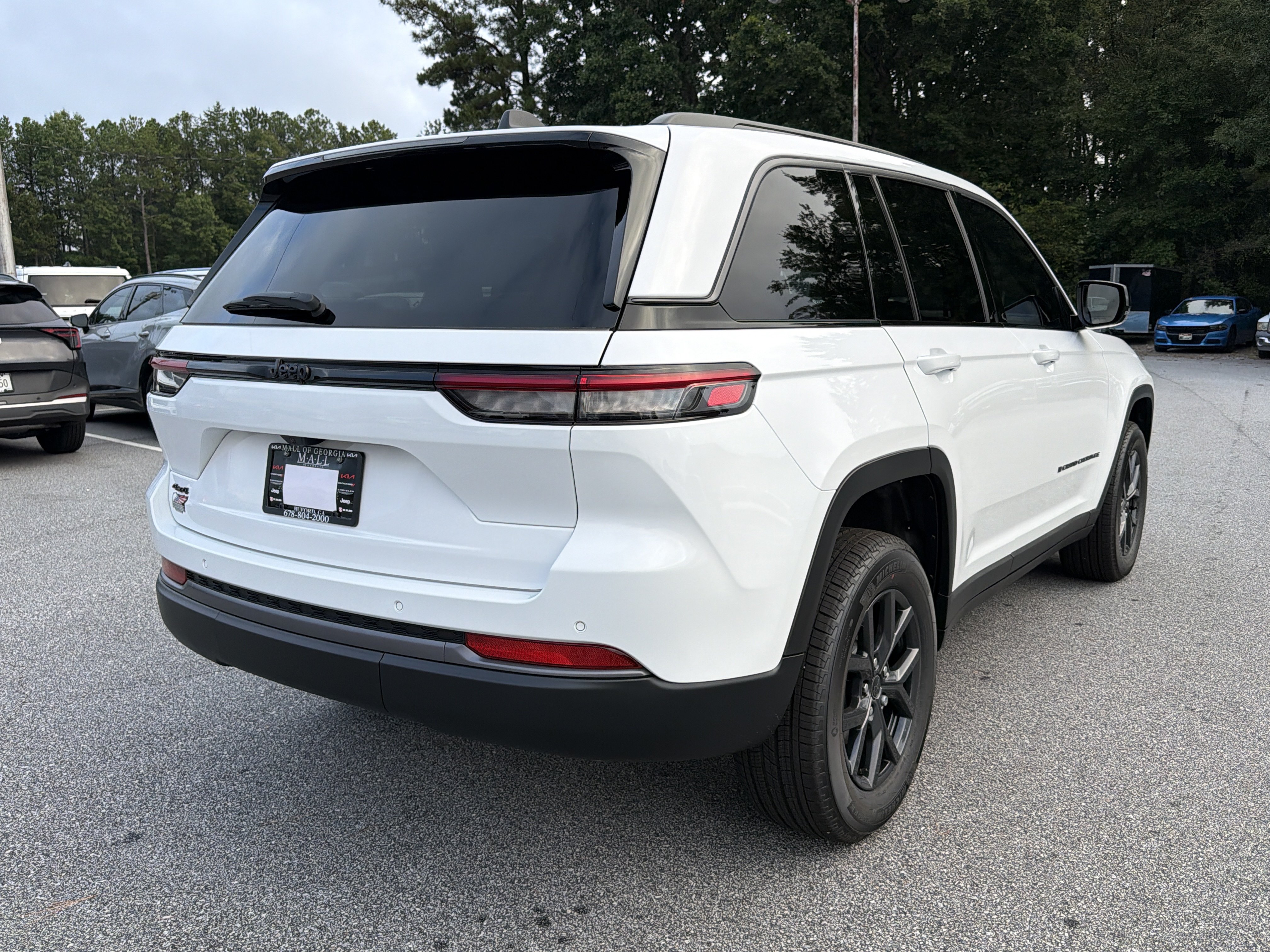New 2027 Jeep Grand Cherokee Altitude AWD/4WD image 5