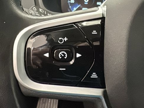 Used 2022 Volvo XC90 T8 Inscription image 13