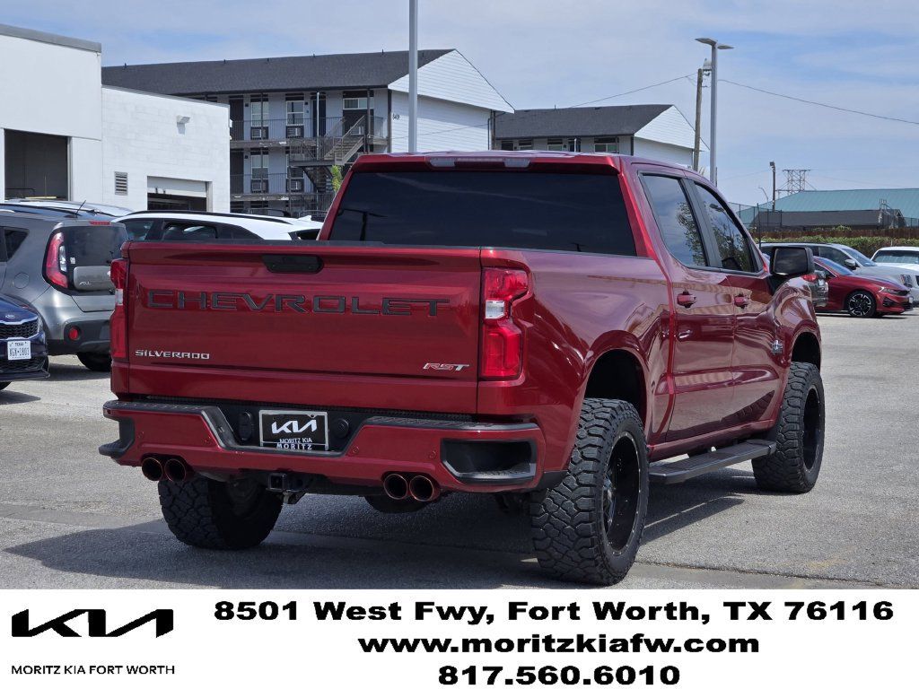 Used 2022 Chevrolet Silverado 1500 RST AWD/4WD image 4