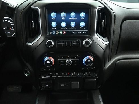 Used 2023 GMC Sierra 3500 AT4 image 26