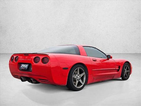 Used 2002 Chevrolet Corvette Coupe w/ Preferred Equipment Group2 RWD image 5