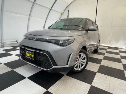 Used 2023 Kia Soul LX