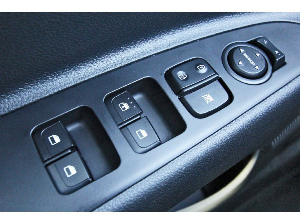 Used 2023 Kia Rio LX FWD image 21