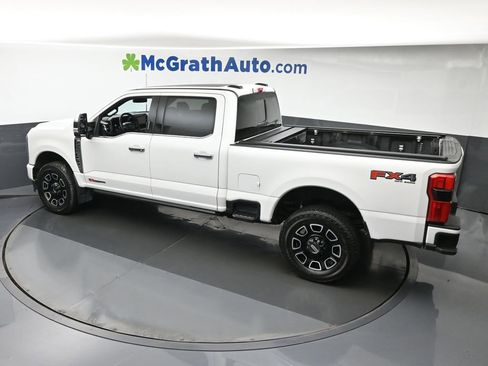 Used 2024 Ford F250 Platinum image 34