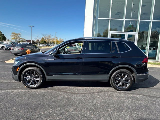 Used 2023 Volkswagen Tiguan SE AWD/4WD image 6
