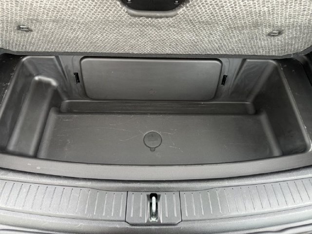 Used 2023 Jeep Grand Cherokee L Laredo AWD/4WD image 17