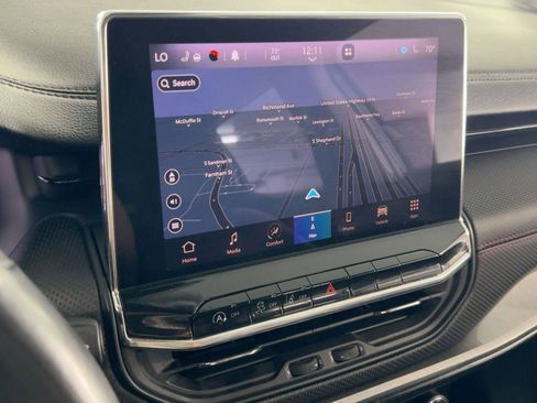 Used 2022 Jeep Compass Trailhawk w/ Trailhawk Elite Group image 24