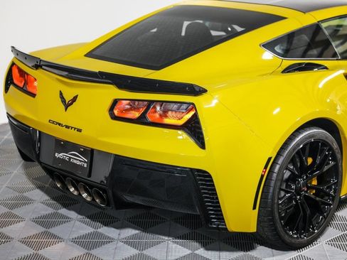 Used 2017 Chevrolet Corvette Z06 RWD image 9