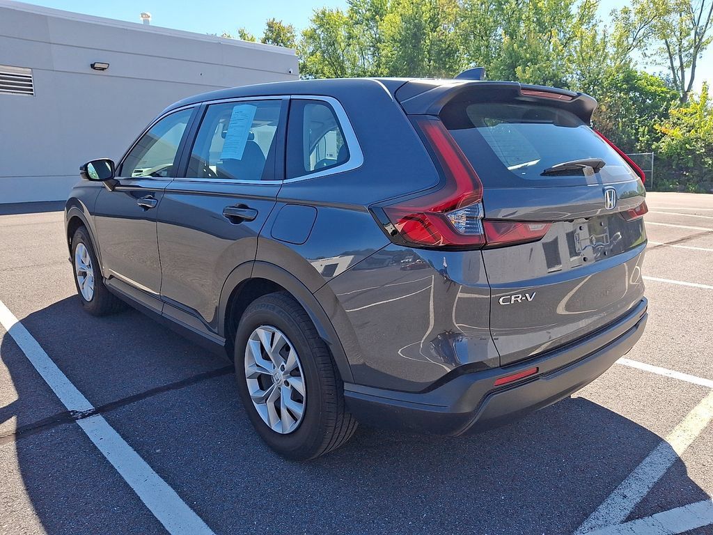 Used 2024 Honda CR-V LX image 4