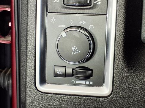 Used 2019 RAM 1500 Lone Star RWD image 20