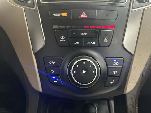 Used 2017 Hyundai Santa Fe Sport FWD image 21